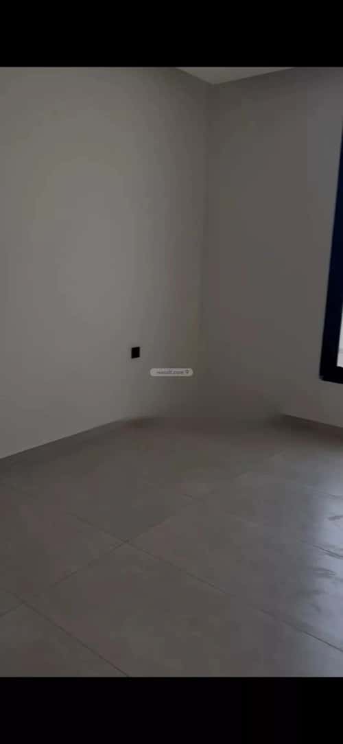 شقة 3 غرف في الحمرا 6