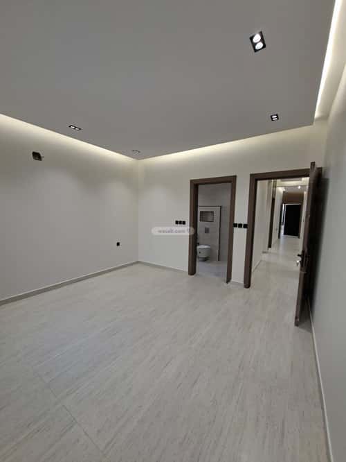 شقة 5 غرف في الجنادرية 12