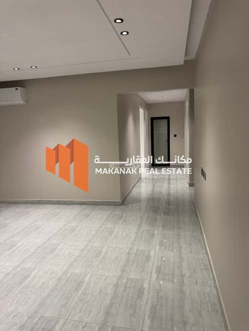 شقة 3 غرف في الحمرا 4