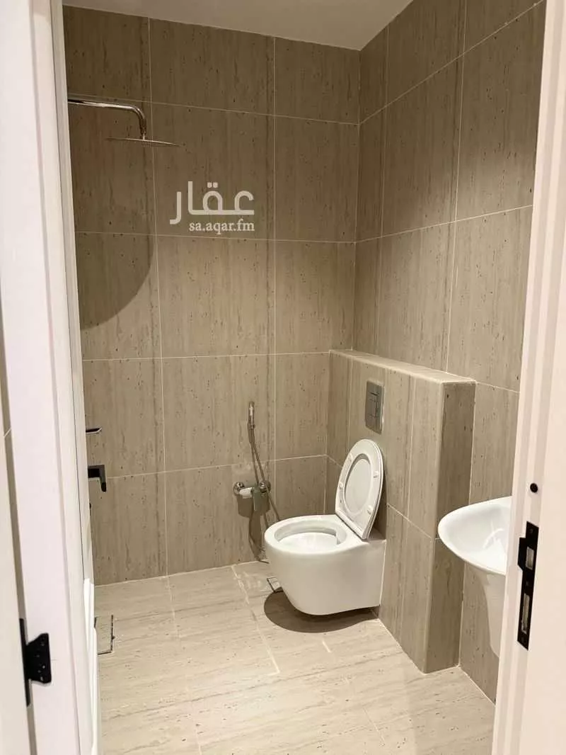 3 bedroom apartment in Irqah 9