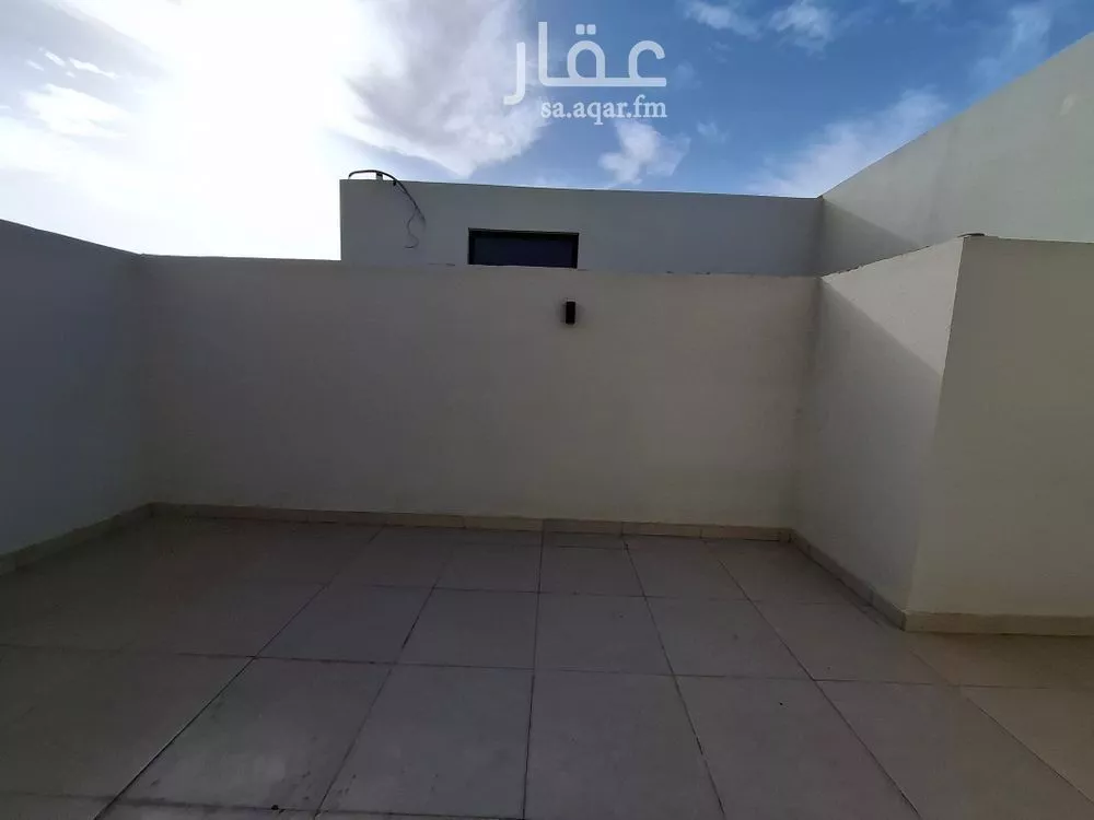 دور 4 غرف في عكاظ 12