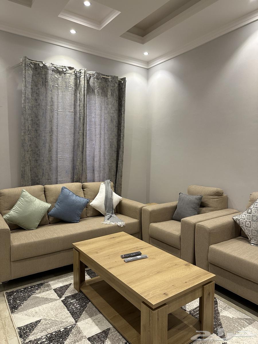 شقة 3 غرف في الروضة 2