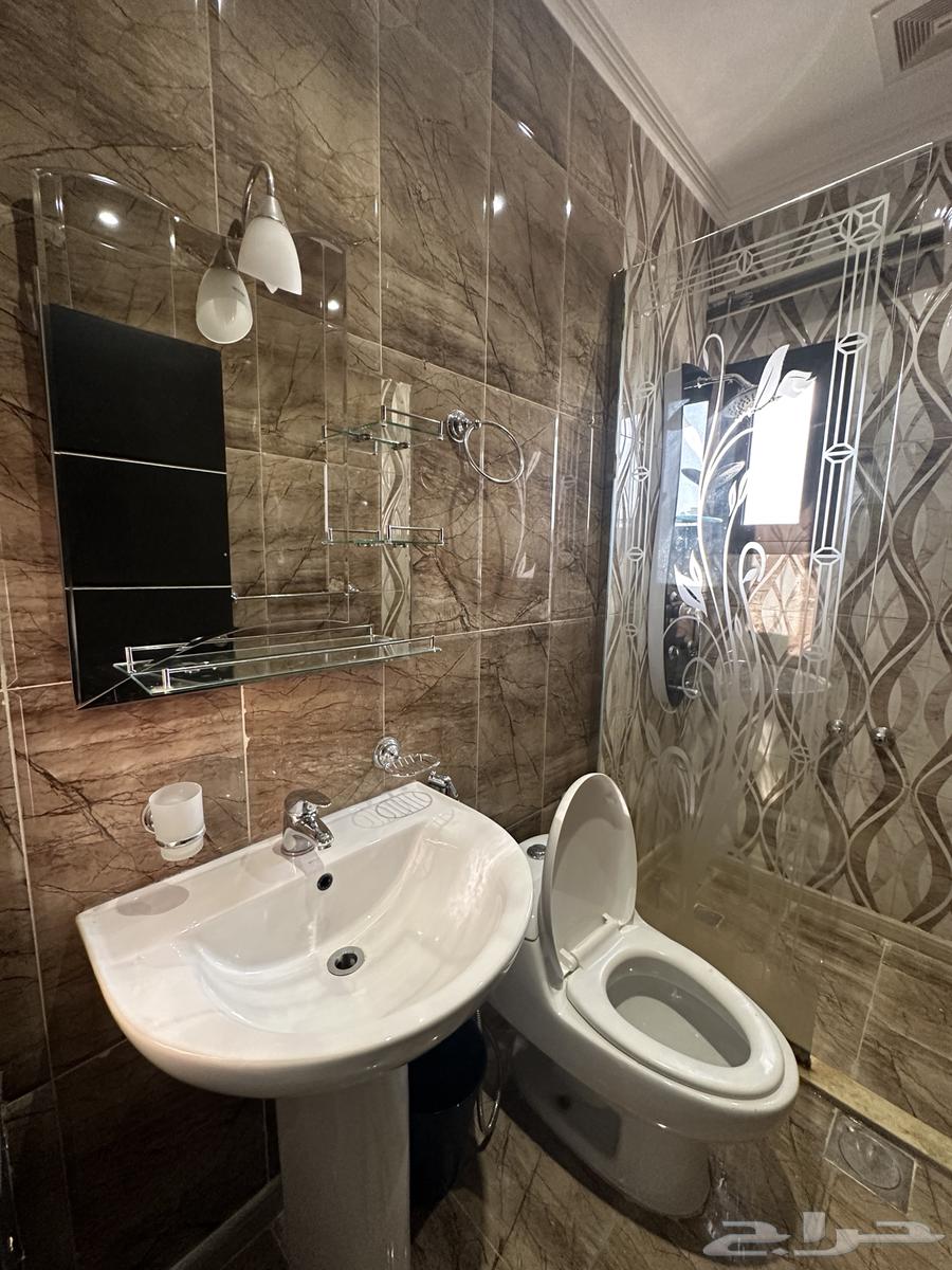 شقة 3 غرف في الروضة 36