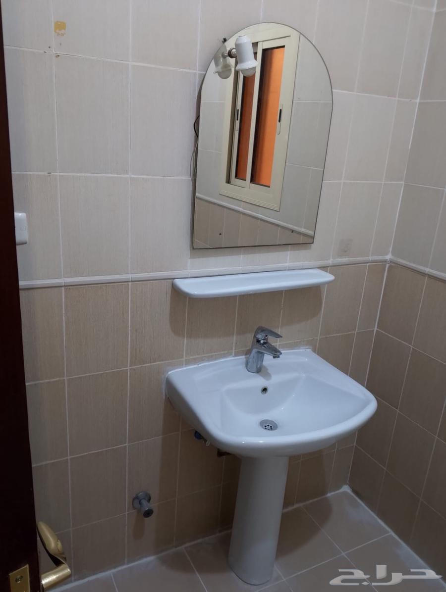 شقة 2 غرف في النسيم 5