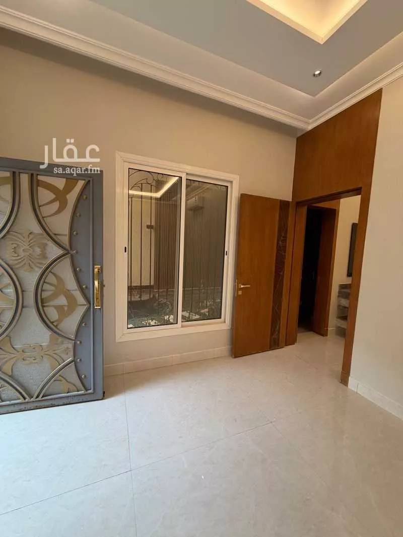 5 bedroom villa in Al Murooj 11