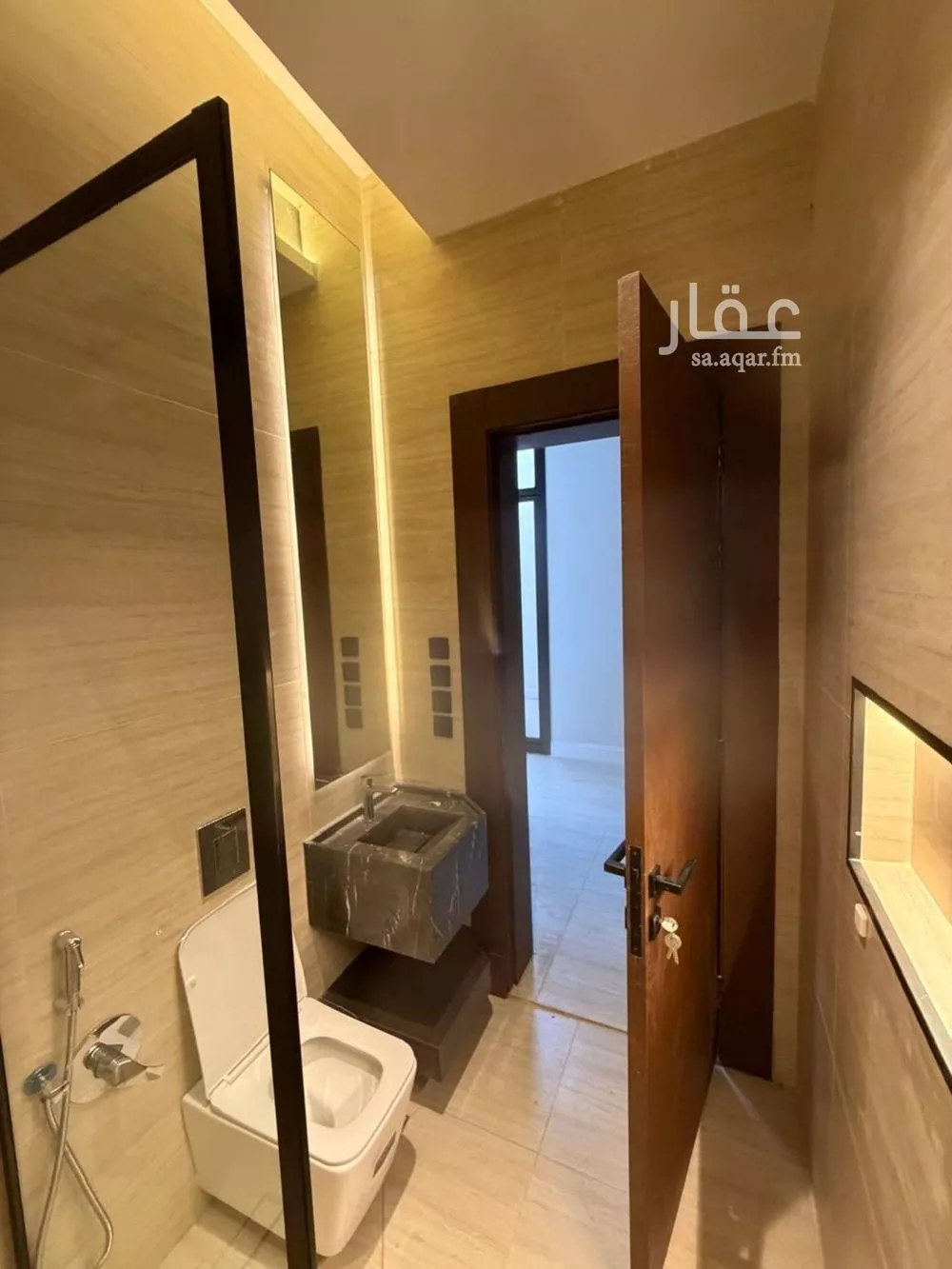 فيلا 5 غرف في العارض 13