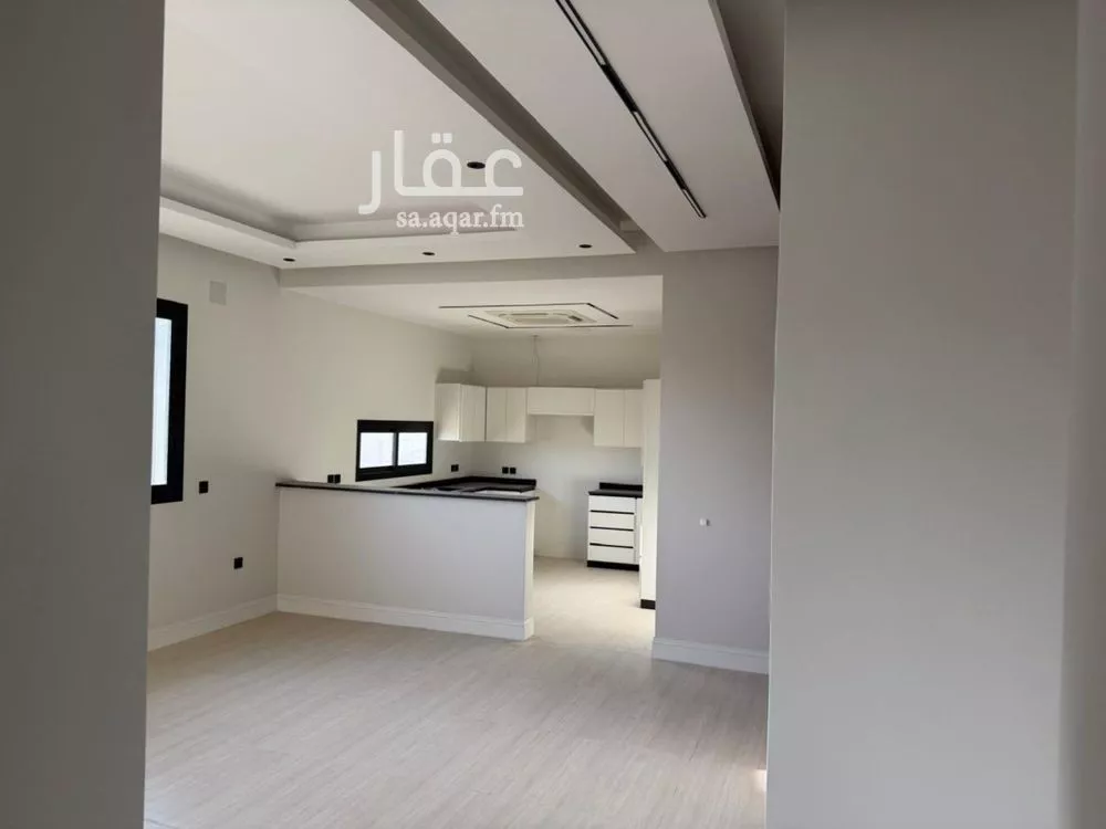 فيلا 5 غرف في العارض 21