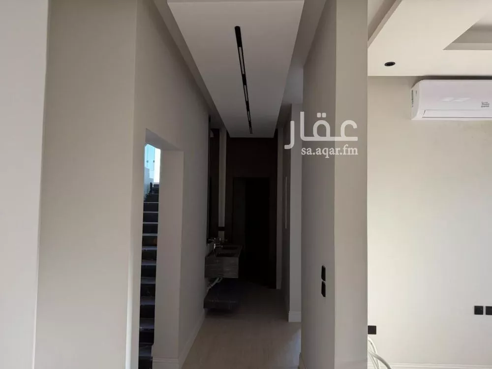 فيلا 5 غرف في العارض 26