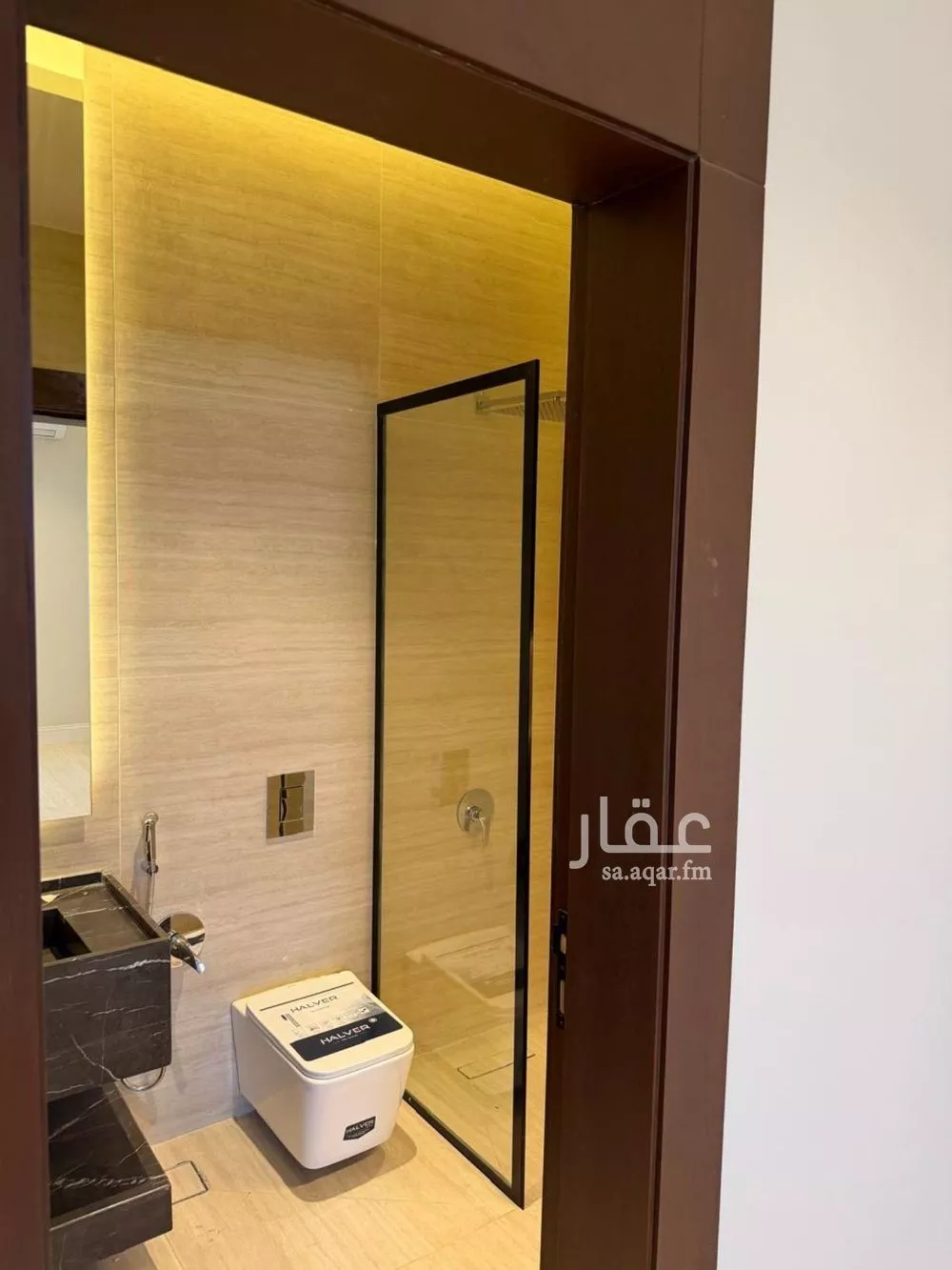 فيلا 5 غرف في العارض 9