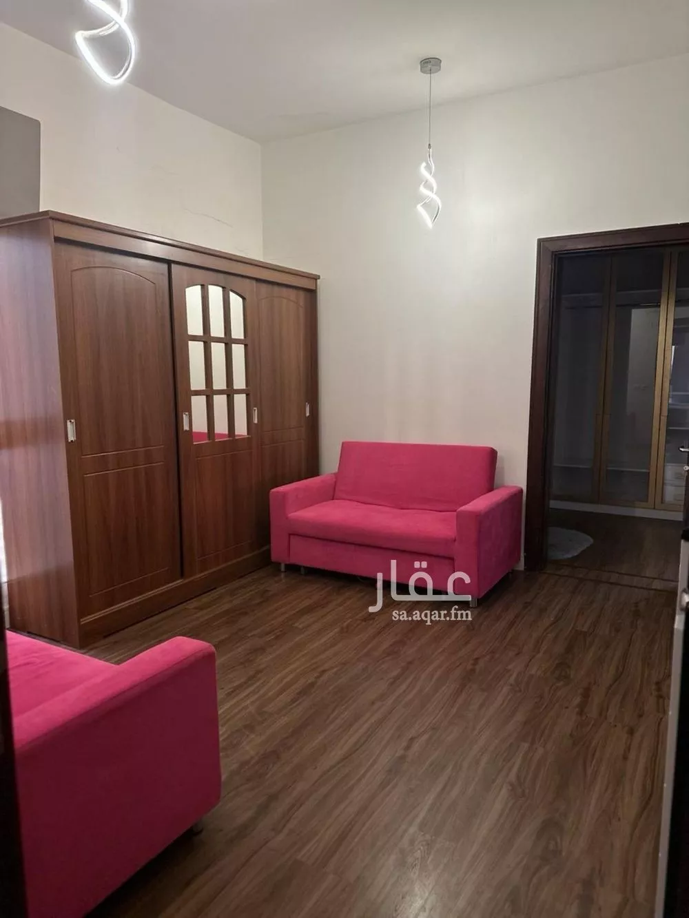 فيلا 6 غرف في العارض 12