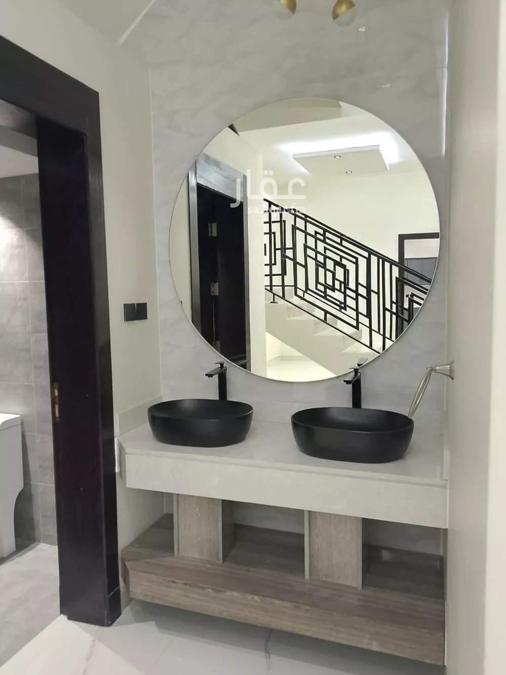 فيلا 9 غرف في النرجس 2