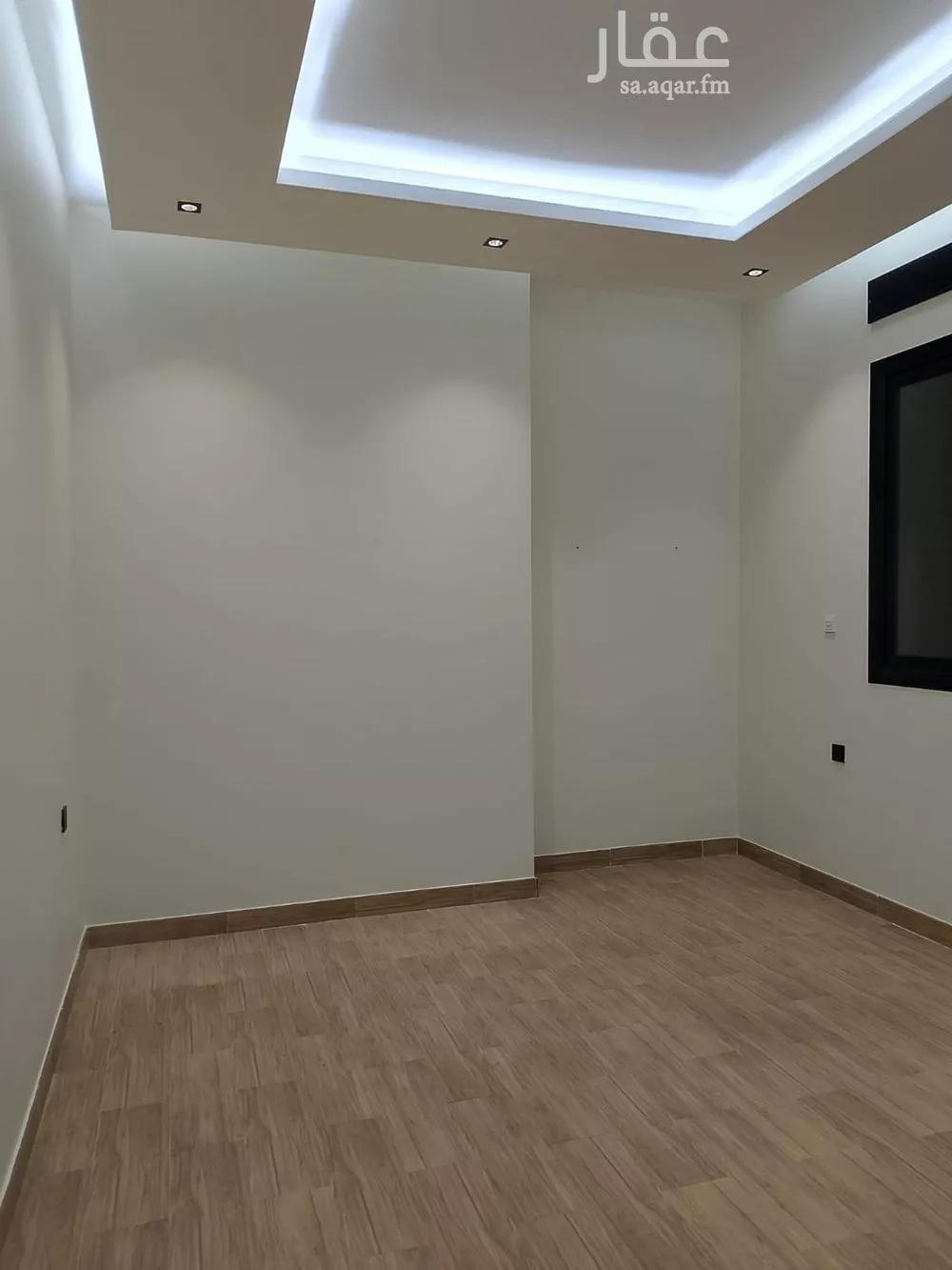 فيلا 9 غرف في النرجس 8