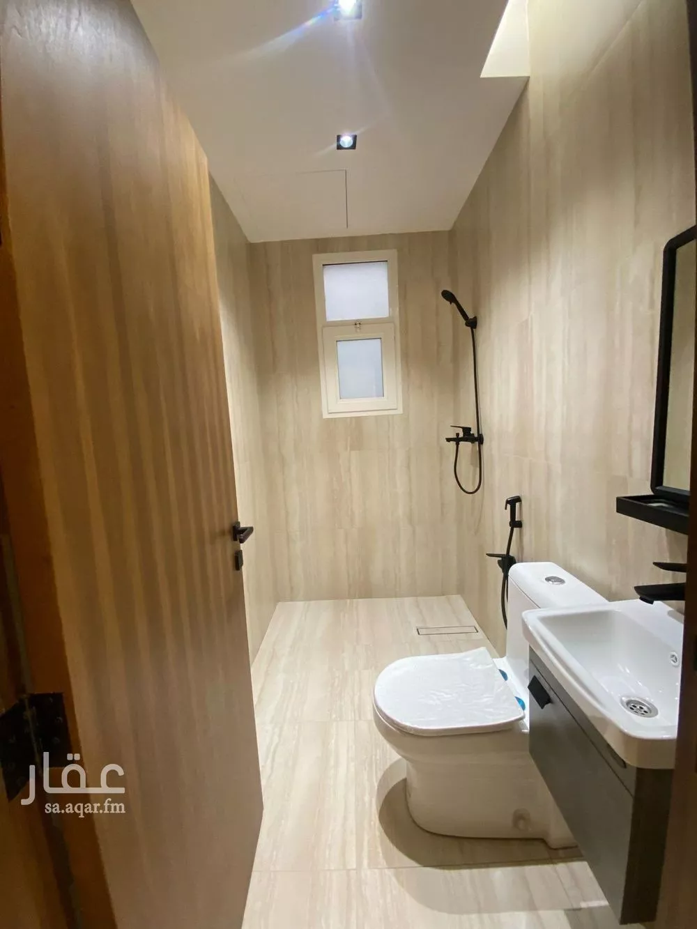 فيلا 9 غرف في النسيم الغربي 11