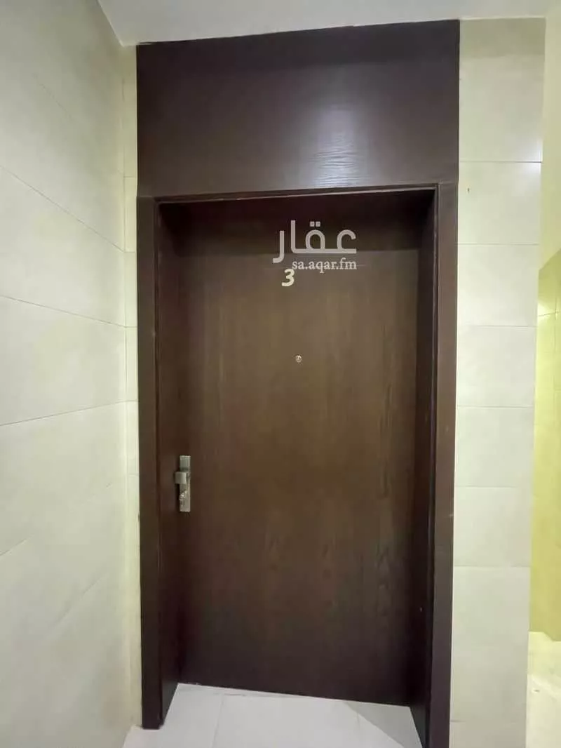 شقة 4 غرف في الفروسية 6