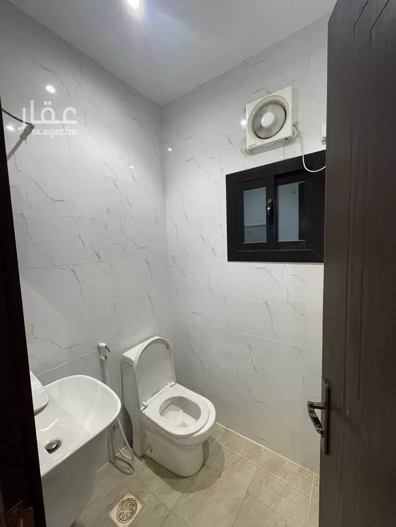 شقة 4 غرف في الفروسية 7