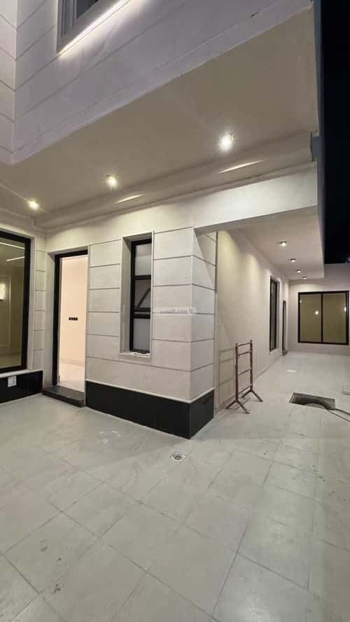 6 bedroom villa in Al Amwaj 6
