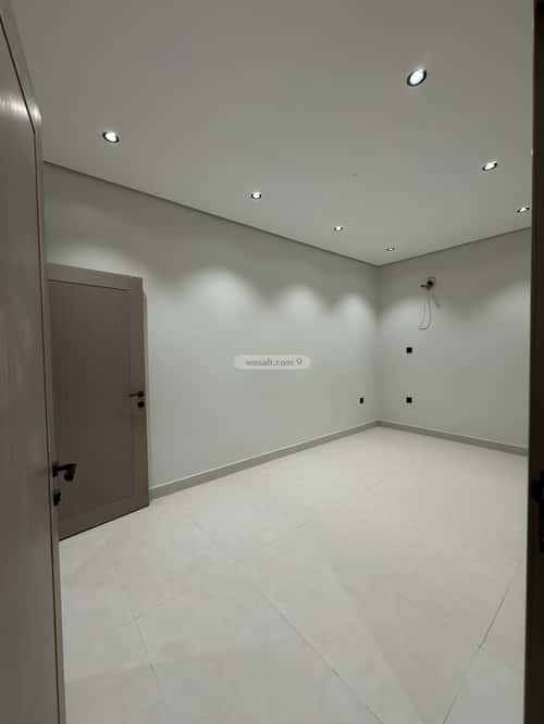 6 bedroom villa in Al Amwaj 8