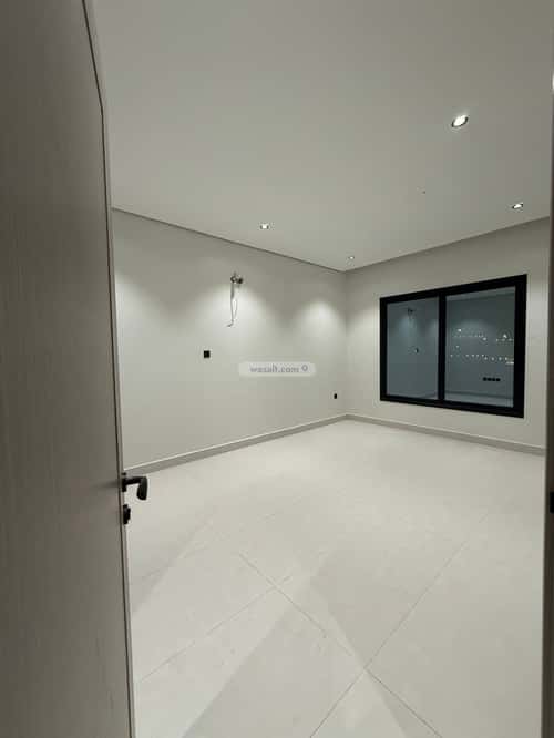 6 bedroom villa in Al Amwaj 20