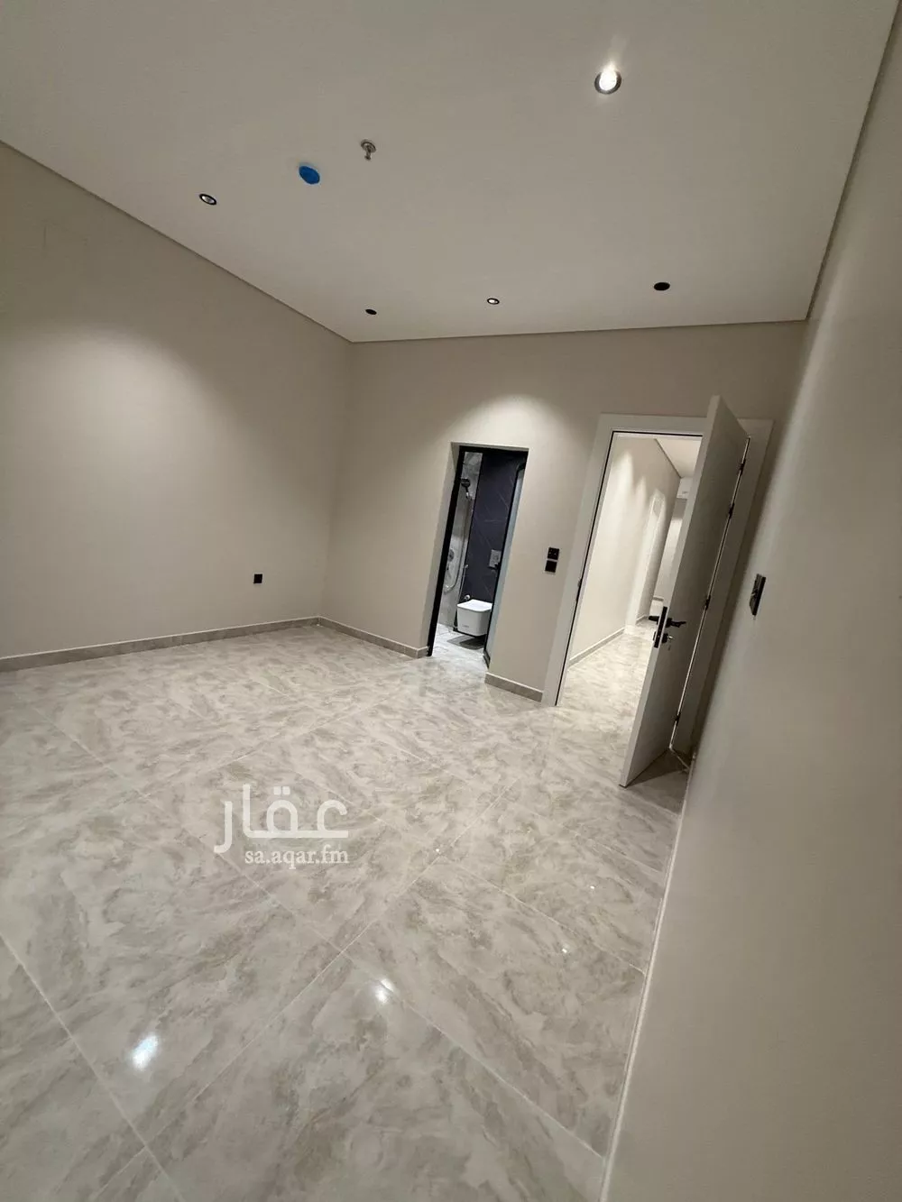 شقة 5 غرف في السيف 5