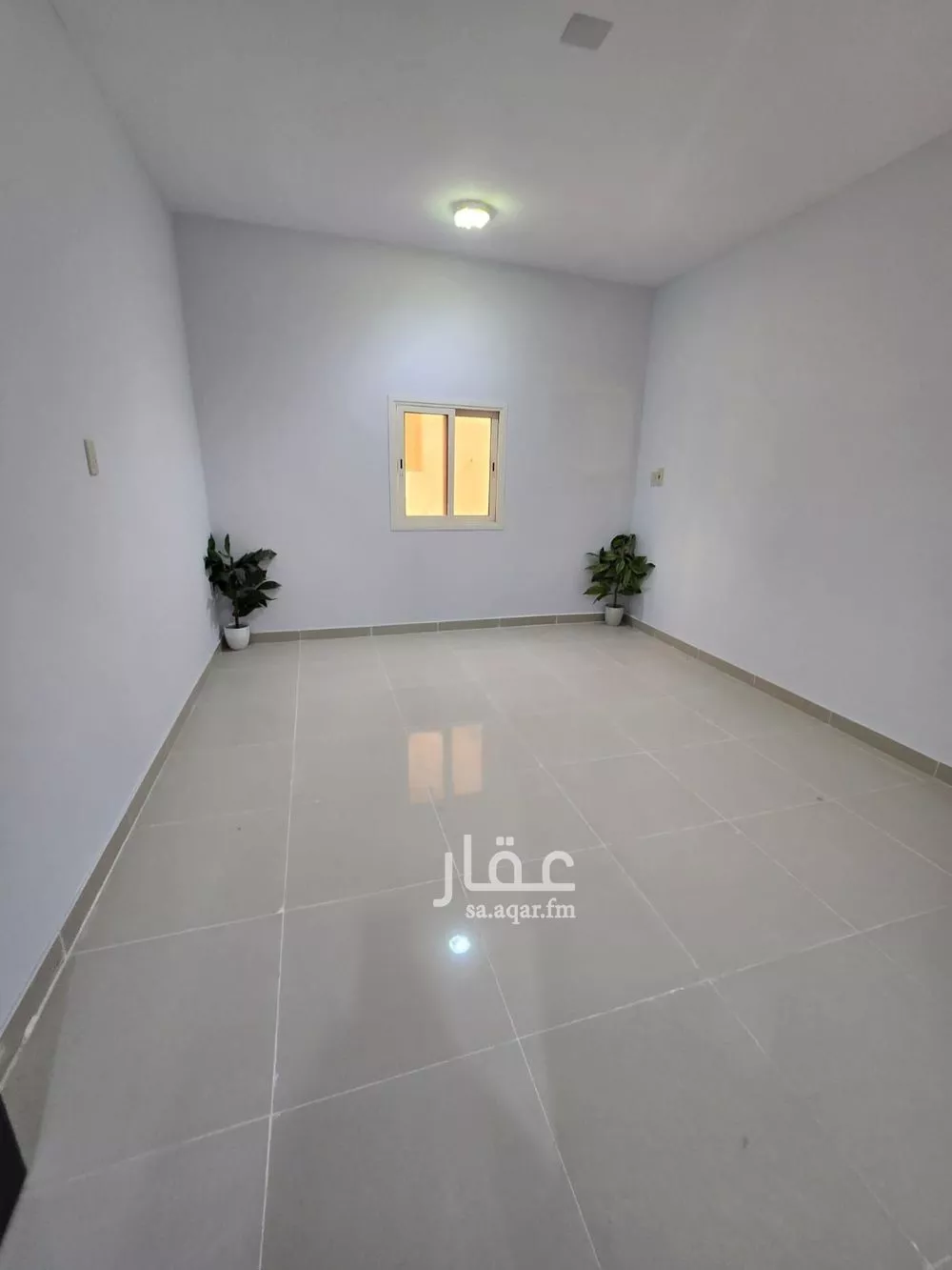 شقة 5 غرف في النور 18