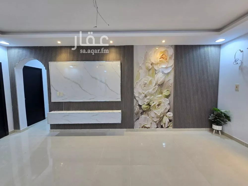 شقة 5 غرف في النور 8