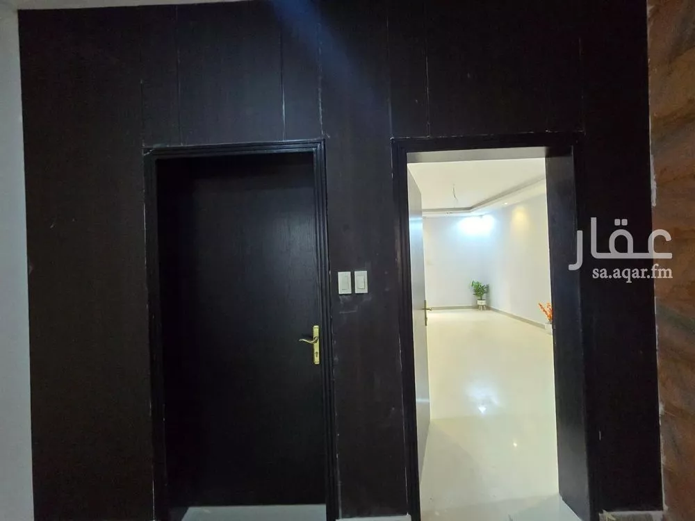 شقة 5 غرف في النور 9