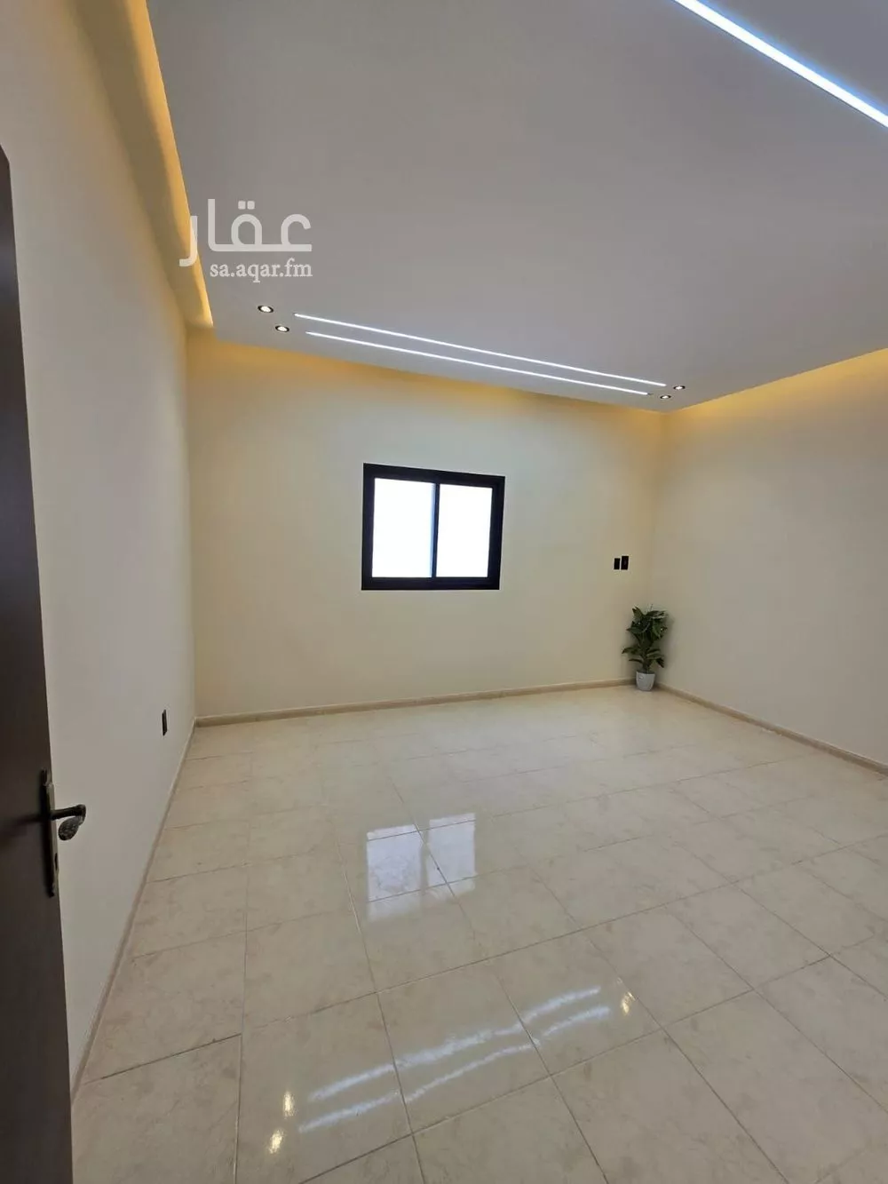 شقة 4 غرف في طيبة 5