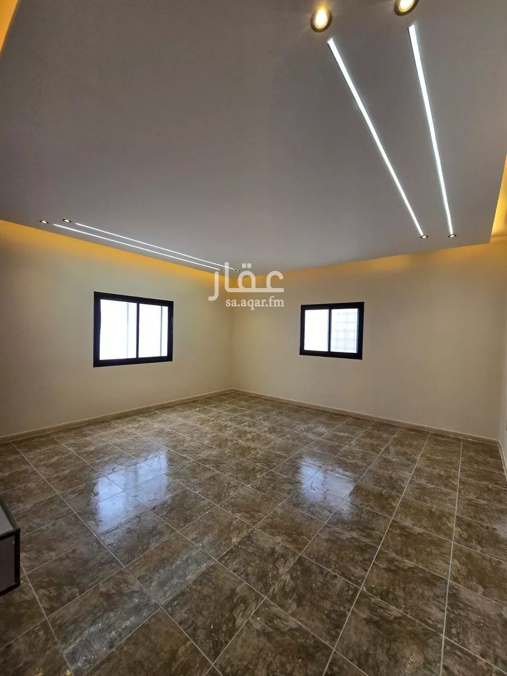 شقة 4 غرف في طيبة 6