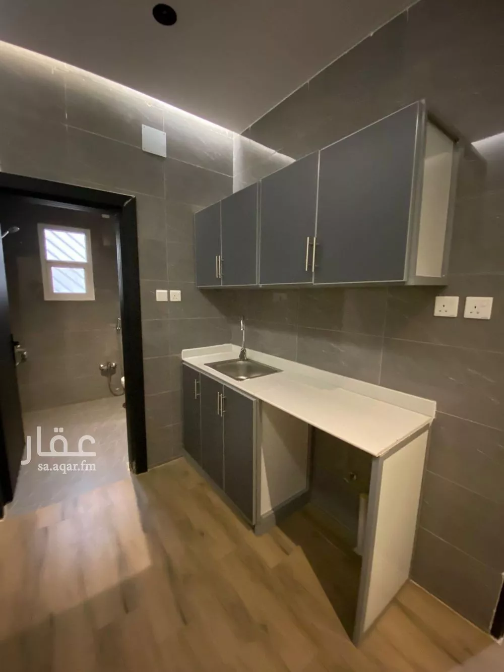 شقة 1 غرف في النزهة 10