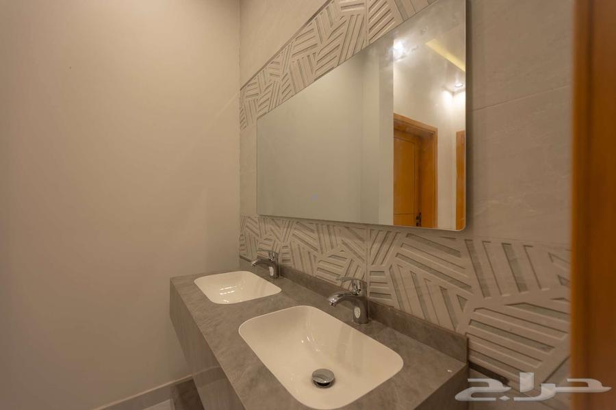 فيلا 6 غرف في الصفوة 23