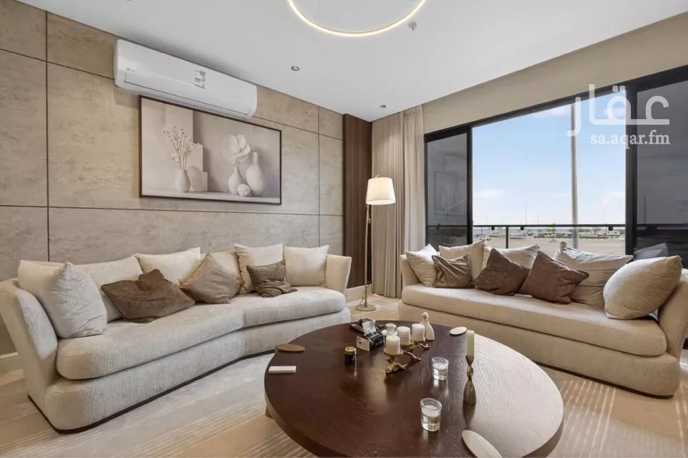 شقة 5 غرف في السيف 8