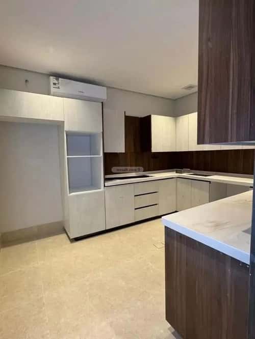 5 bedroom apartment in Al Hamra 4