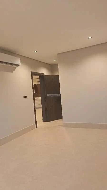 5 bedroom apartment in Al Hamra 8