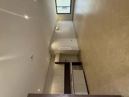 5 bedroom apartment in Al Hamra 9