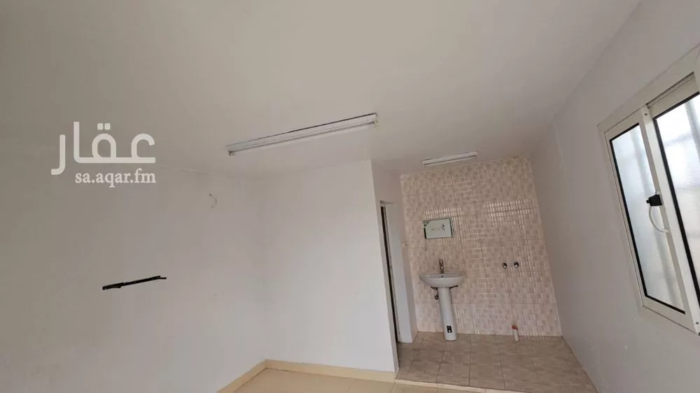 5 bedroom apartment in Granada 16