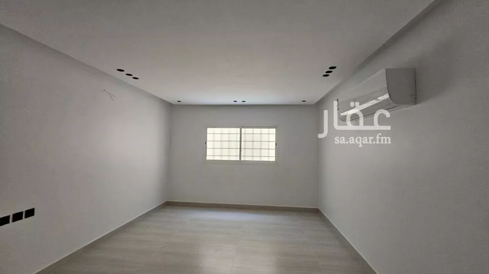 5 bedroom apartment in Granada 3