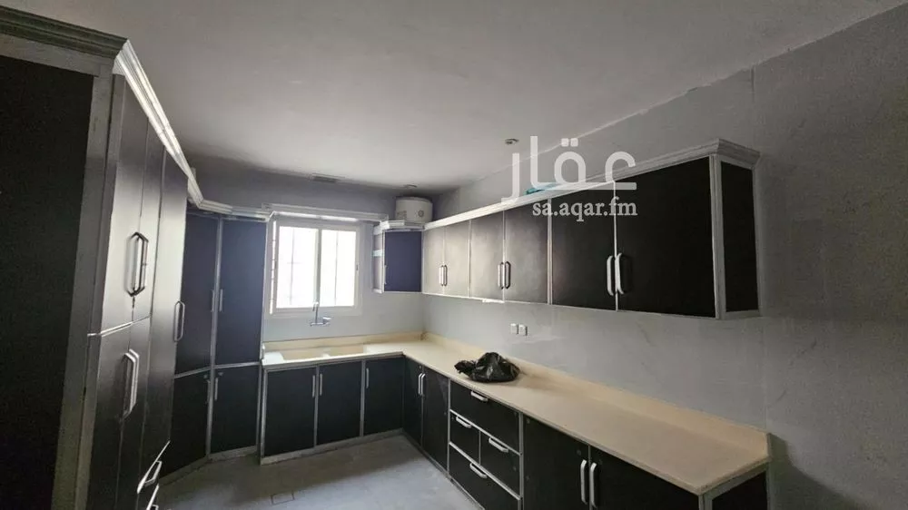 5 bedroom apartment in Granada 8
