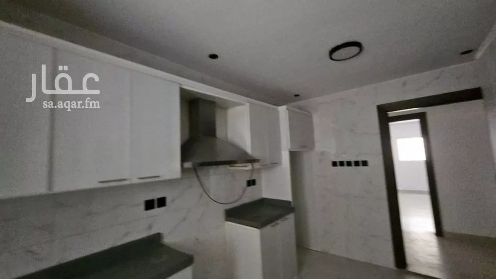 5 bedroom apartment in Granada 10