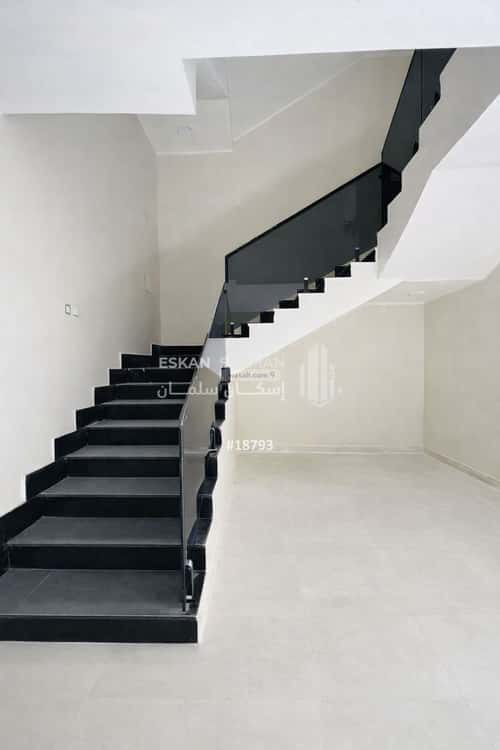 7 bedroom villa in Al Lulu 4