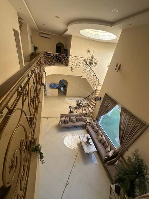 8 bedroom villa in As Sawari 5