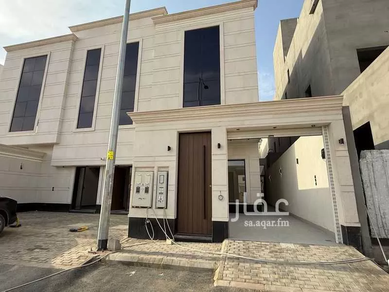 فيلا 5 غرف في الجنادرية 11