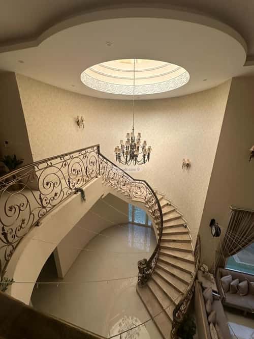 6 bedroom villa in As Sawari 5