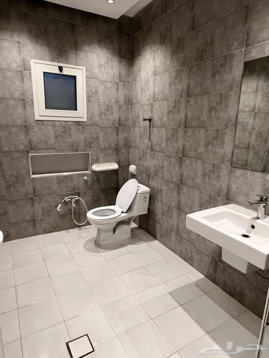 شقة 4 غرف في النايفية 13