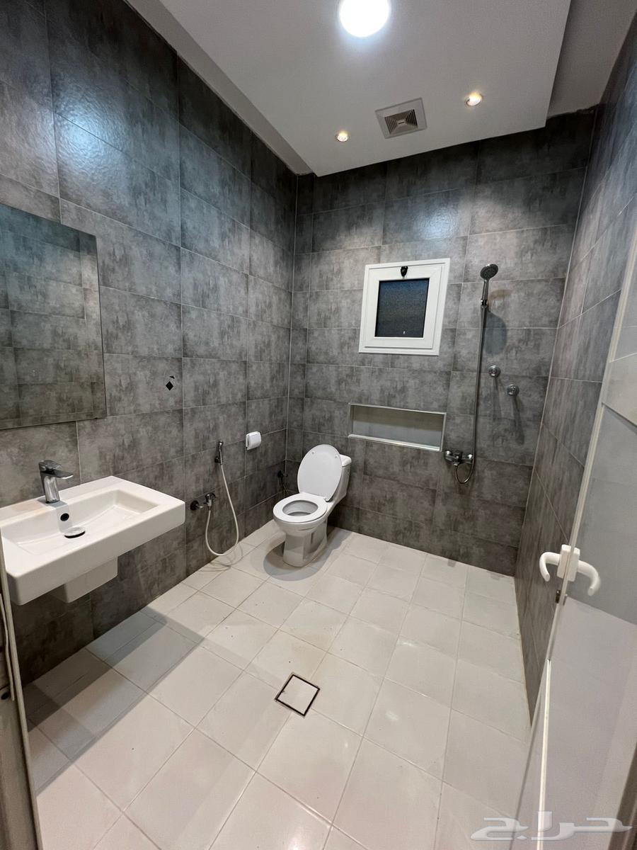 شقة 4 غرف في النايفية 14