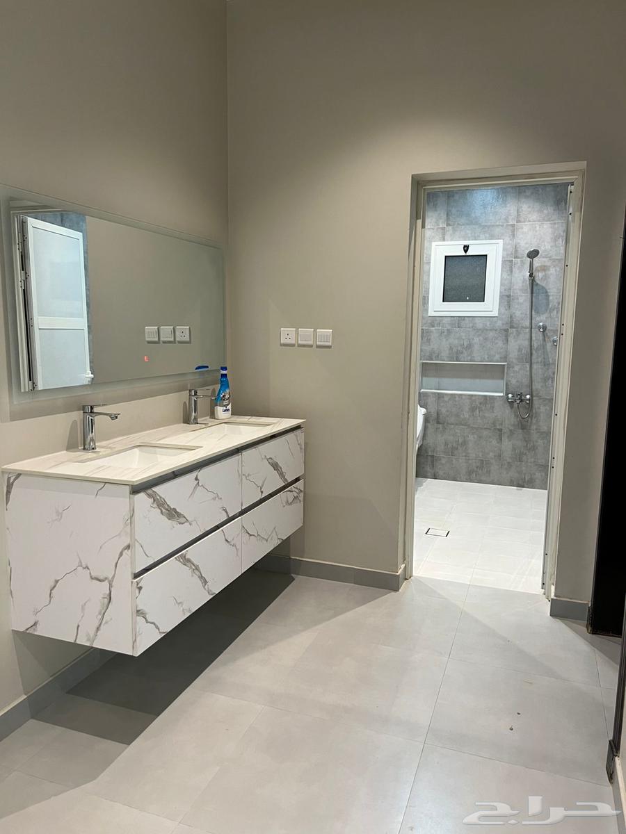 شقة 4 غرف في النايفية 3