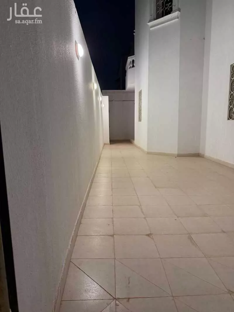 فيلا 5 غرف في العليا 7