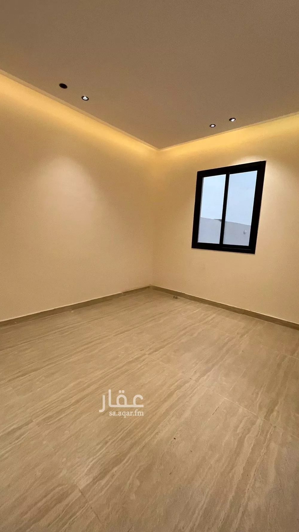 شقة 5 غرف في عكاظ 2