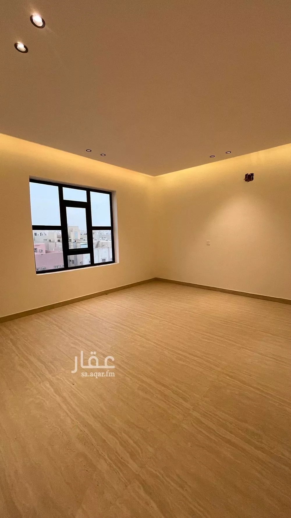 شقة 5 غرف في عكاظ 25