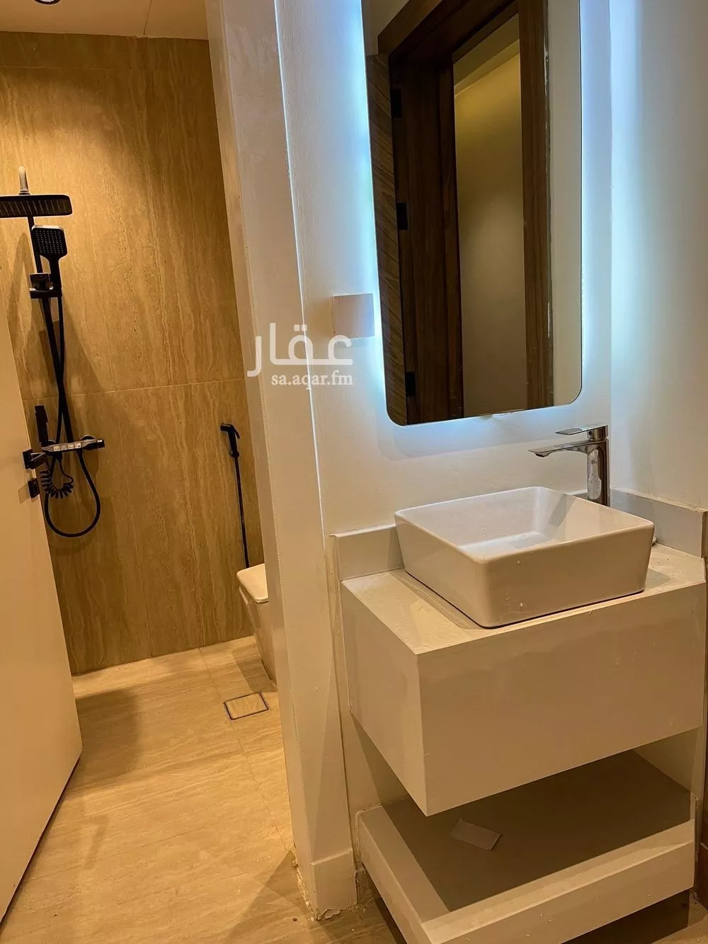 شقة 4 غرف في عكاظ 12