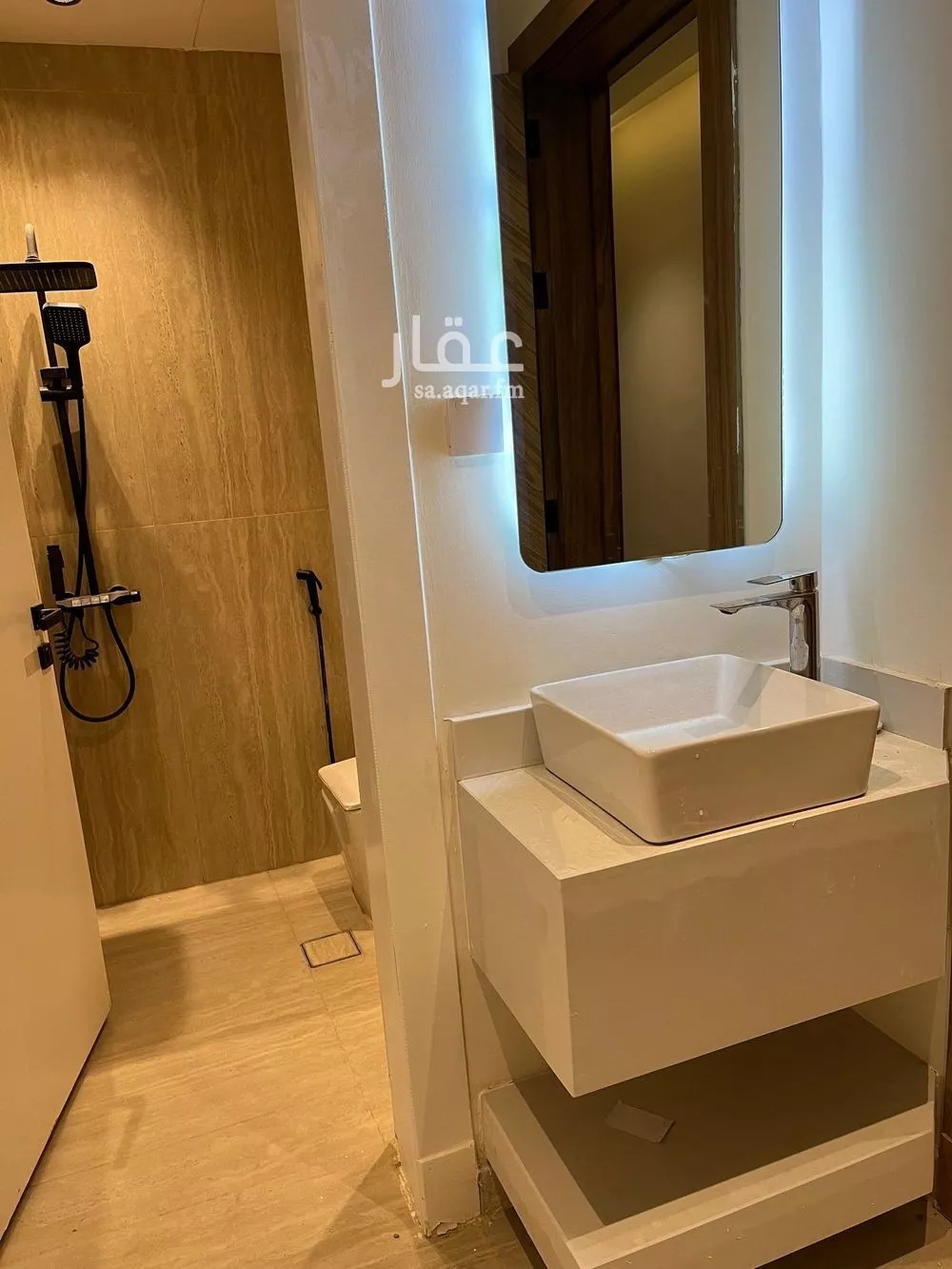 شقة 4 غرف في عكاظ 20